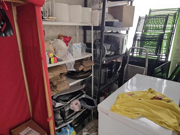 Vente                                                      Fonds de commerce
                        
                     1 pièces                      59 m2                     à Brassac-les-Mines