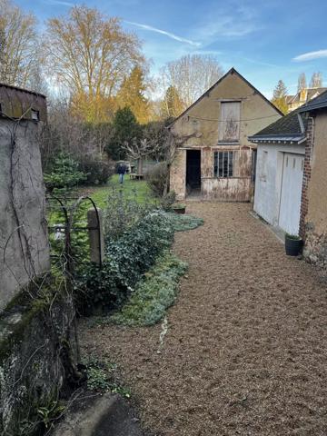 Vente Maison 10 pièces 237 m2 à La Chartre-sur-le-Loir