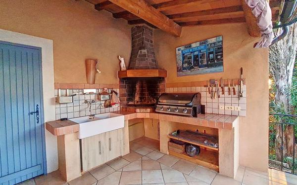 Maison à vendre    6 pièces •  Rochefort-du-Gard