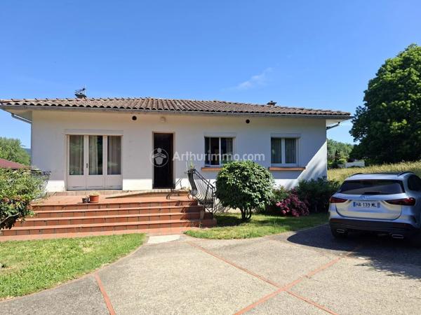 Vente                                                      Maison
                        
                     8 pièces                      100 m2                     à Saint-Amans-Soult
