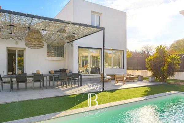 Marseille 9ème, Maison 5 Chambres -  224 m² à vendre