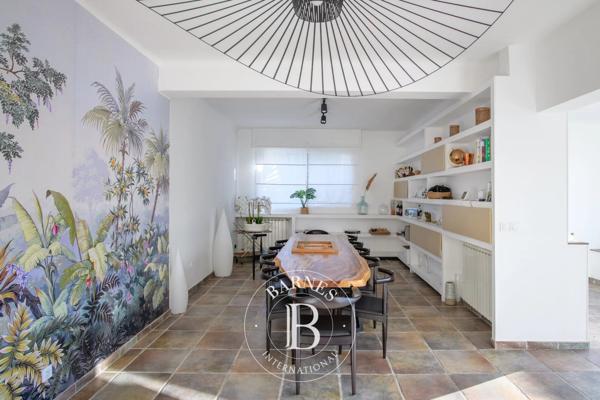 Marseille 9ème, Maison 5 Chambres -  224 m² à vendre