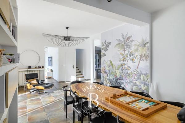 Marseille 9ème, Maison 5 Chambres -  224 m² à vendre