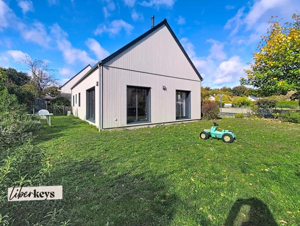 🌿 Maison bois récente, lumineuse et économe – Gennes-Val-de-Loire