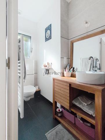 🌿 Maison bois récente, lumineuse et économe – Gennes-Val-de-Loire