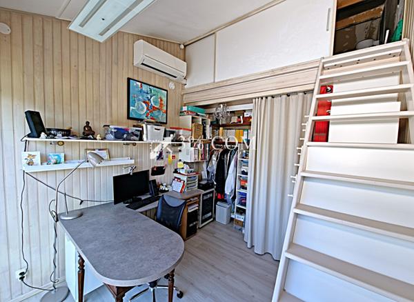 Villa 5 pièce(s) 3 chambre(s) 113 m²