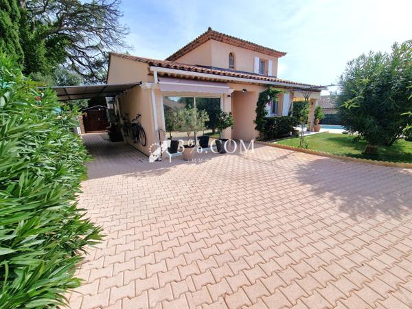 Villa 5 pièce(s) 3 chambre(s) 113 m²