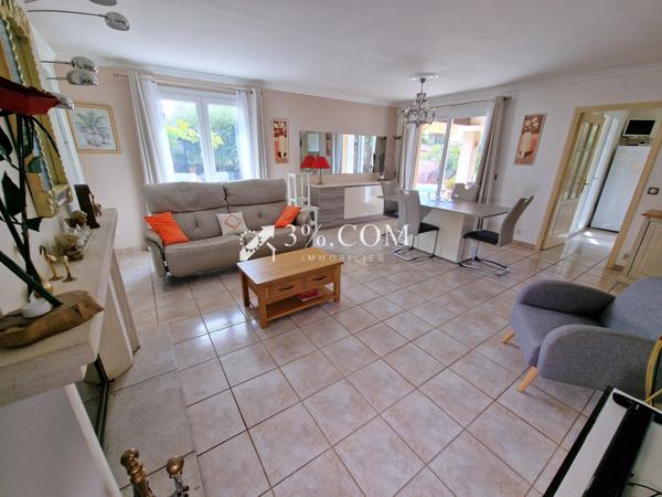 Villa 5 pièce(s) 3 chambre(s) 113 m²