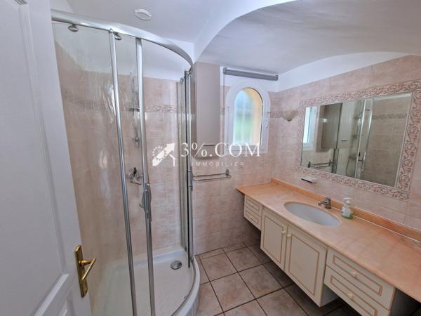 Villa 5 pièce(s) 3 chambre(s) 113 m²