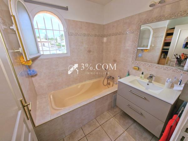 Villa 5 pièce(s) 3 chambre(s) 113 m²