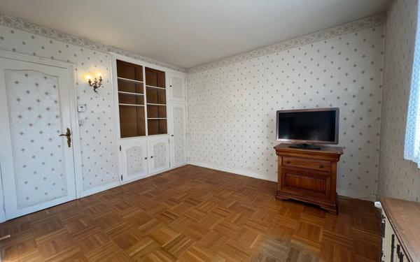 Maison à vendre    6 pièces •  Patay