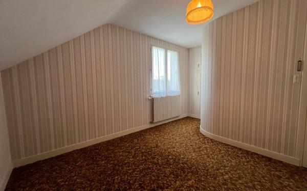 Maison à vendre    6 pièces •  Patay