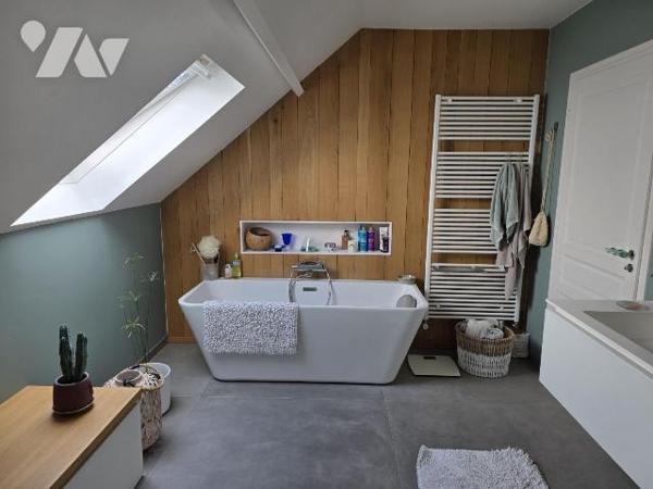 Superbe maison d'architecte individuelle à vendre à HAZEBROUCK, à deux pas de la grand 'place -...