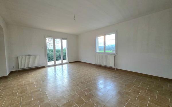 Maison à vendre    6 pièces •  Savasse