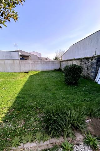 Bâti existant sur terrain de 330m2, Puilboreau 17138