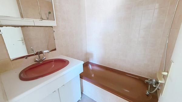 3-4 pièces en Duplex avec 2 parkings, au calme, proche centre ville