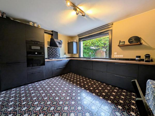 Maison  7 pièce(s) 152 m2