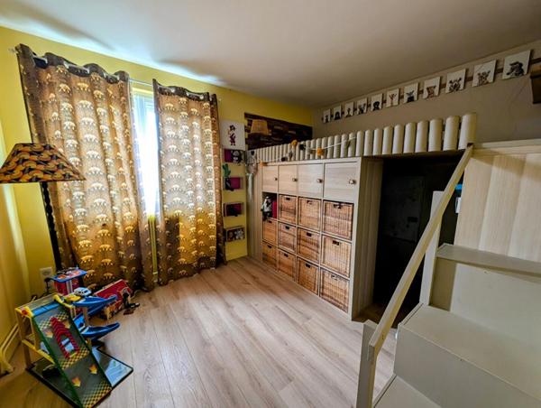 Maison  7 pièce(s) 152 m2