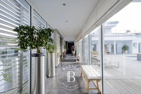 Pessac, Maison 5 Chambres -  328 m² à vendre
