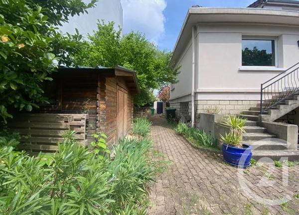 Maison à vendre  11 pièces - 255,52 m2 ST MAUR DES FOSSES - 94