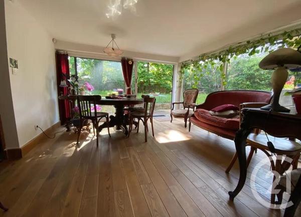 Maison à vendre  11 pièces - 255,52 m2 ST MAUR DES FOSSES - 94