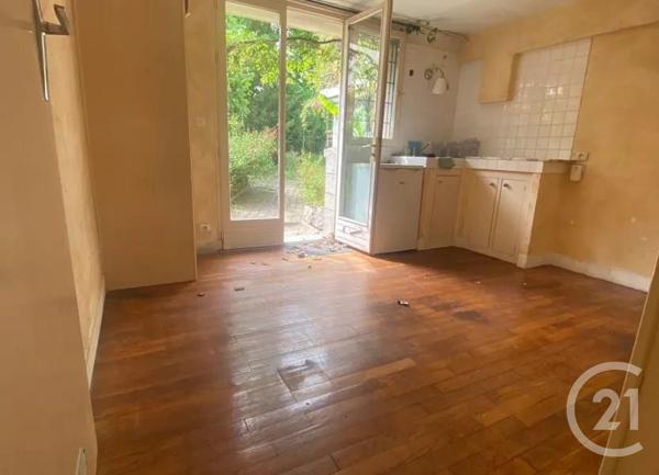 Maison à vendre  11 pièces - 255,52 m2 ST MAUR DES FOSSES - 94