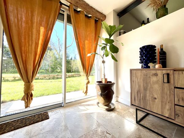 Carcassonne: Maison entièrement rénovée avec jardin et piscine