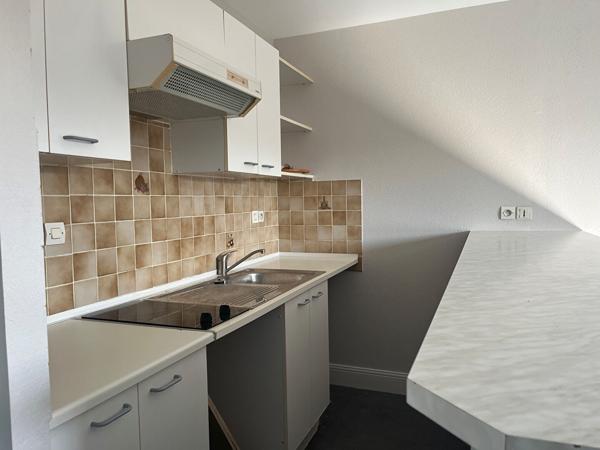 Appartement 2 pièces à louer Châtellerault - 86100 / Réf: 118-21