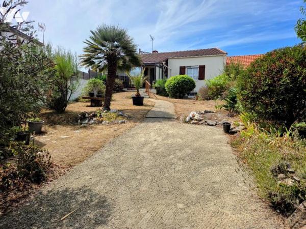 PORNIC – CENTRE À PIED – MAISON FAMILIALE AVEC JARDIN ET VÉRANDA