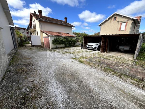 A VENDRE LAROQUE D OLMES VILLA T5 AVEC PISCINE