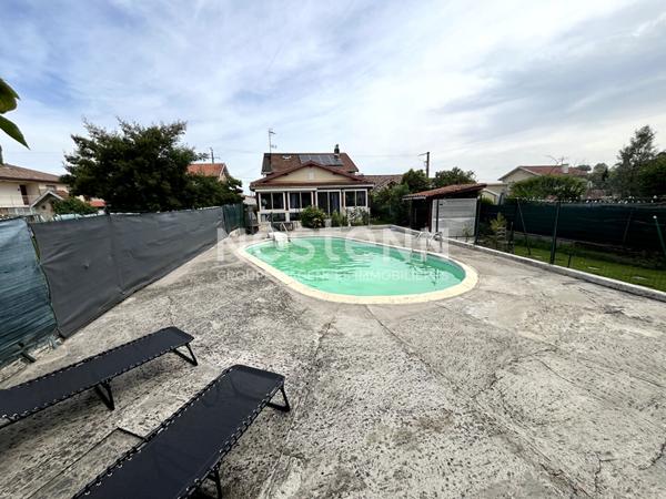 A VENDRE LAROQUE D OLMES VILLA T5 AVEC PISCINE