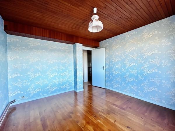 MAISON DE BOURG À VENDRE – SAINTE-COLOMBE-SUR-GAND 4 CHAMBRES 120M2 HABITABLE