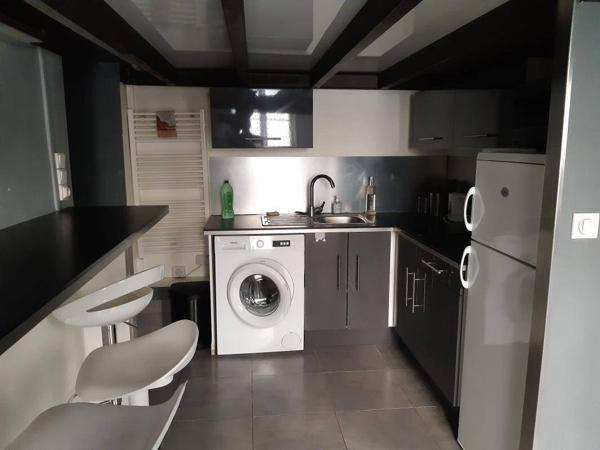 Appartement 4 pièces                                        - 69002 Lyon 2e  Arrondissement Réf : 5035