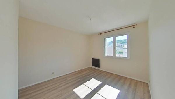 Appartement 2 pièces                                        - 42000 Saint-Étienne Réf : 12369