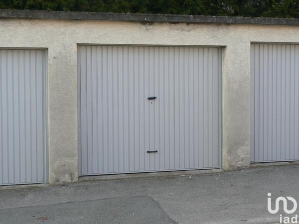 Location parking 14 m² Boran-sur-Oise