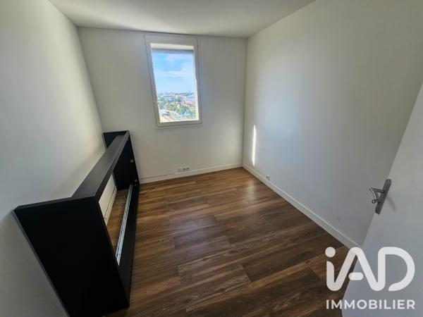 Location appartement 3 pièces 55,31 m² Créteil
