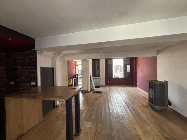 CHATILLON SUR SEINE (21) maison R + 1 au centre ville , 90M² avec terrain de 200m² -atelier -caves Châtillon-sur-Seine (21400)