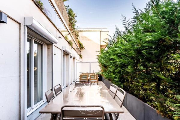 Paris 17ème, Appartement 2 Chambres -  69 m² à vendre