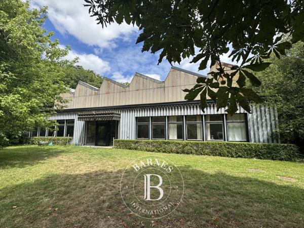 Veuzain-sur-Loire, Atelier  1 000 m² à vendre
