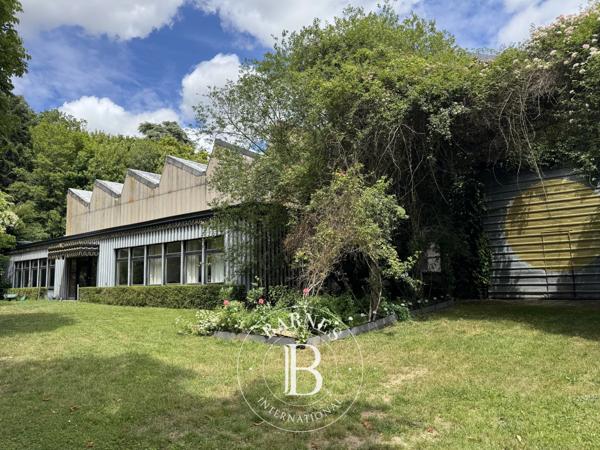 Veuzain-sur-Loire, Atelier  1 000 m² à vendre