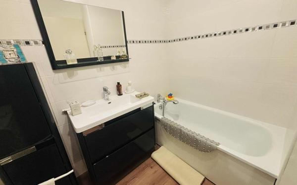 Maison à vendre    5 pièces •  Charmes