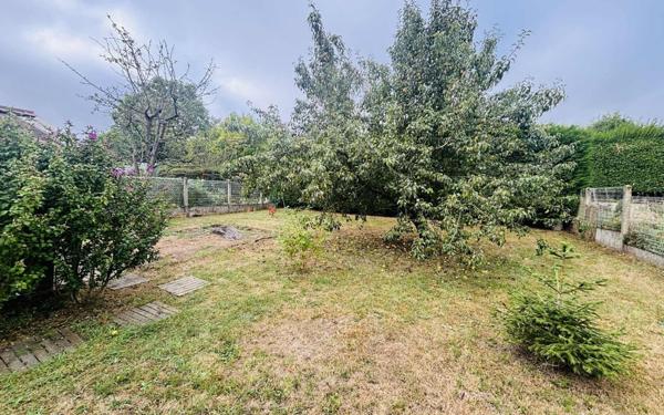 Maison à vendre    5 pièces •  Charmes