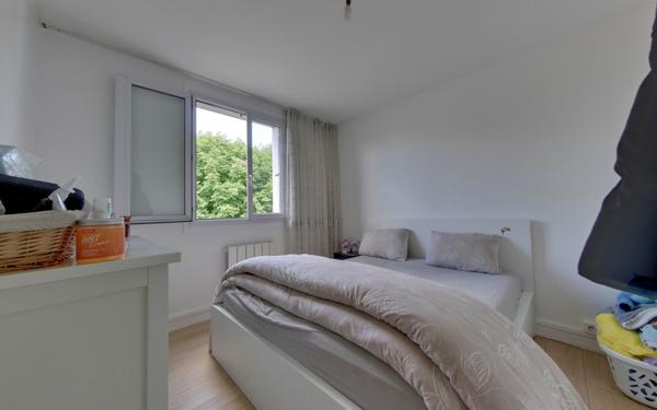 Appartement à vendre    3 pièces • 46,02 m2 Le Blanc-Mesnil