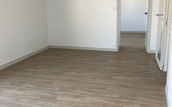 Appartement à louer    1 pièce • 42,78 m2 La Rochelle