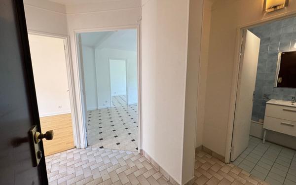 Appartement à vendre    4 pièces • 65,34 m2 Bobigny