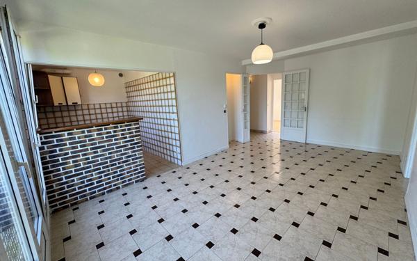 Appartement à vendre    4 pièces • 65,34 m2 Bobigny