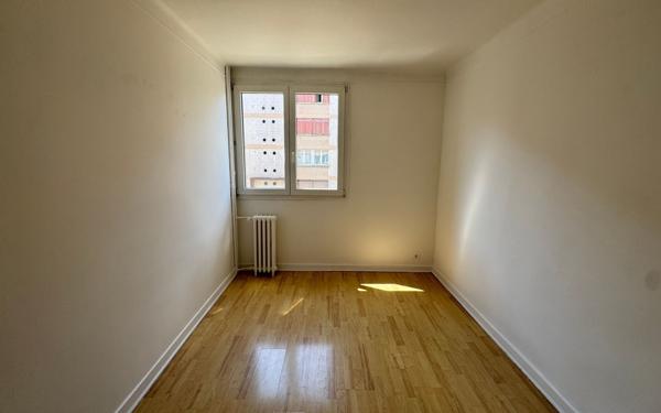 Appartement à vendre    4 pièces • 65,34 m2 Bobigny