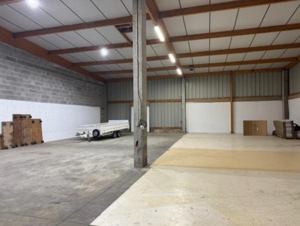 Locaux industriels de 488 m² à louer SONNAY (38)