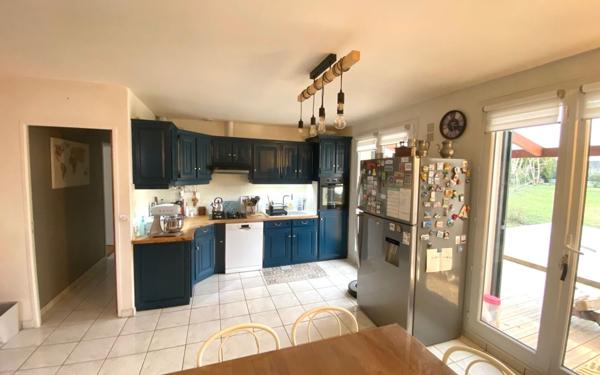 Maison à vendre    5 pièces •  Épône