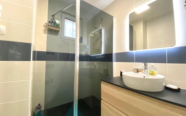 Maison à vendre    5 pièces •  Épône